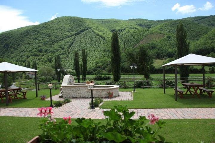 Azienda Agrituristica La Valle Del Sambuco Norcia Eksteriør bilde